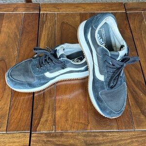 Vans Women's Black and White Vintage